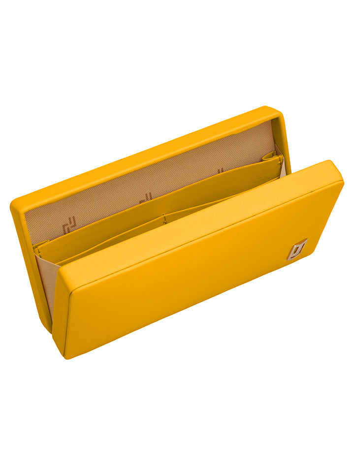 Revel Clutch