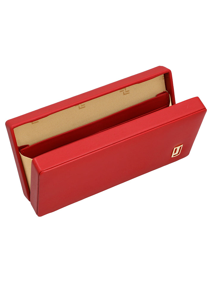 Revel Clutch