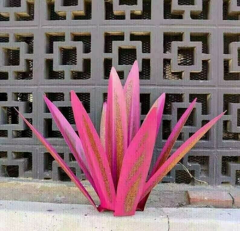 Anti-Rust Metal Tequila Agave Plant Pink / 10.6’