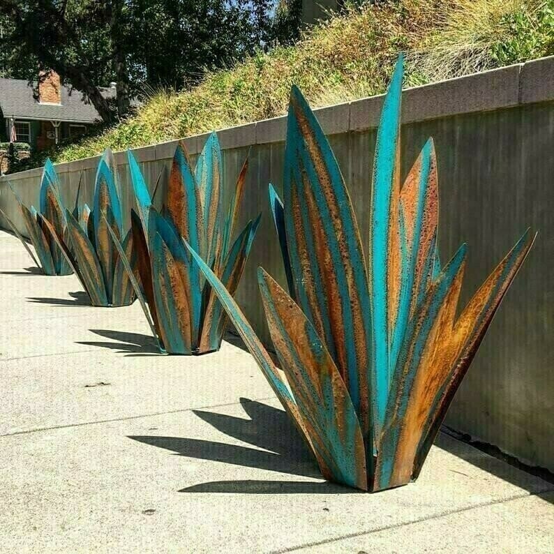 Anti-Rust Metal Tequila Agave Plant Rusty Blue / 10.6’