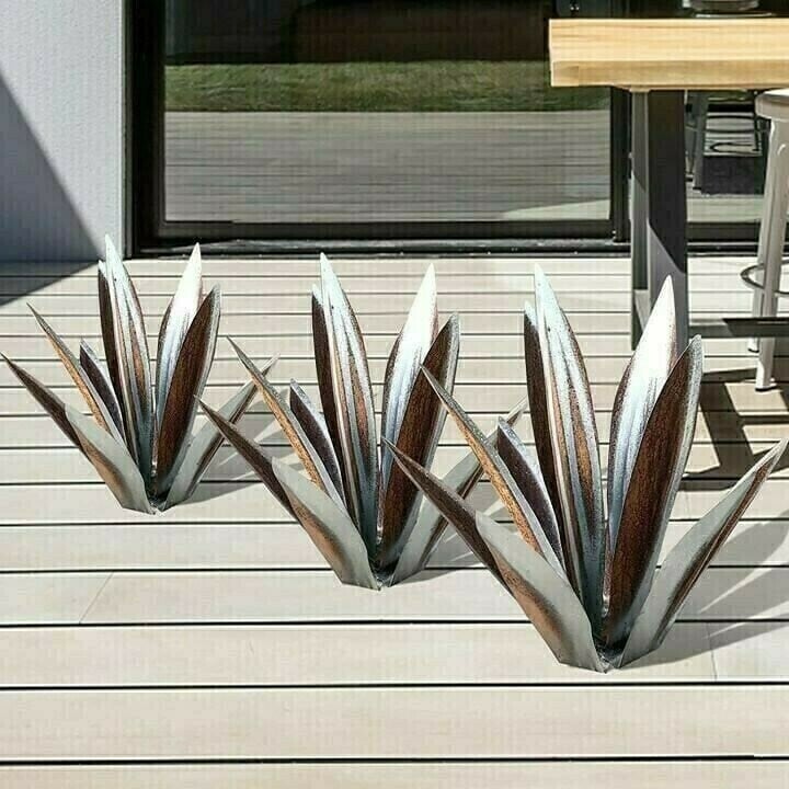 Anti-Rust Metal Tequila Agave Plant